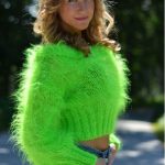 Cropped summer mohair sweater in neon green/CR