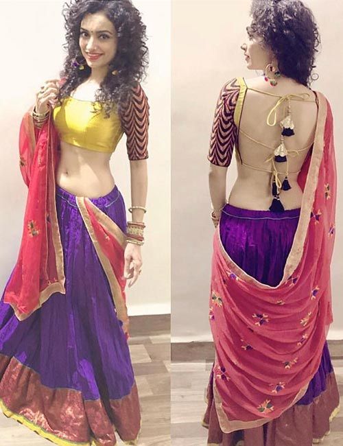 30+ Blouse Back Designs To Rule This Season | Saree backless .