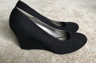 Dexter Shoes | Black Formal Wedge Heels | Poshma