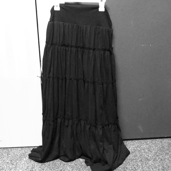 Candie's Skirts | Long Black Skirt | Poshma