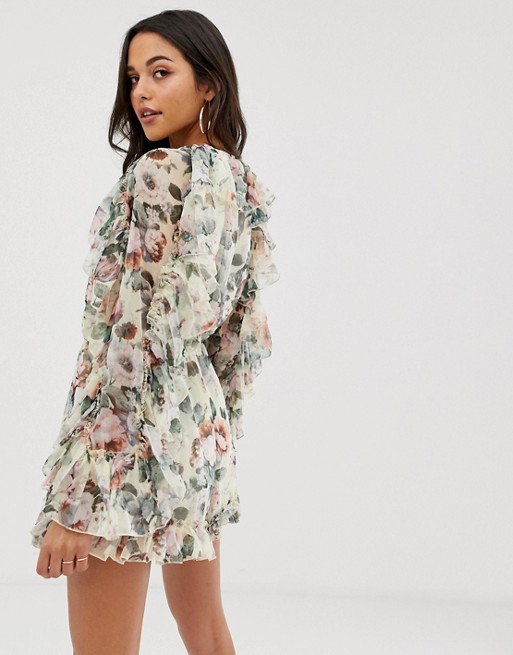 Long
Sleeve Playsuit For A Chill Evening Sports