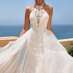 7 Modern Wedding Dress Trends You'll Love | Halter wedding dress .