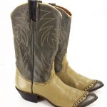 Vintage Nocona cowboy boots, in cream and grey. Size 7. | Boots .