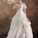 Vintage Wedding Dresses for the Fashion Conscious Bride .