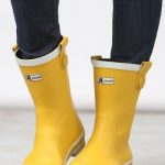 short yellow wellies | Yellow rain boots, Cute rain boots, Rain boo