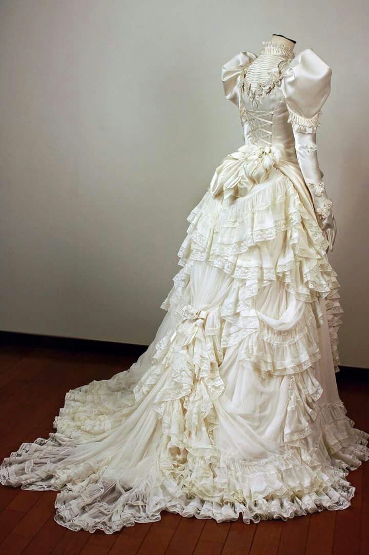 Victorian Wedding Dresses Creating A New
Era With Vintage Panache