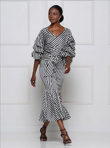 For
Perfect Ladylike Trends Black And White Striped Skirts