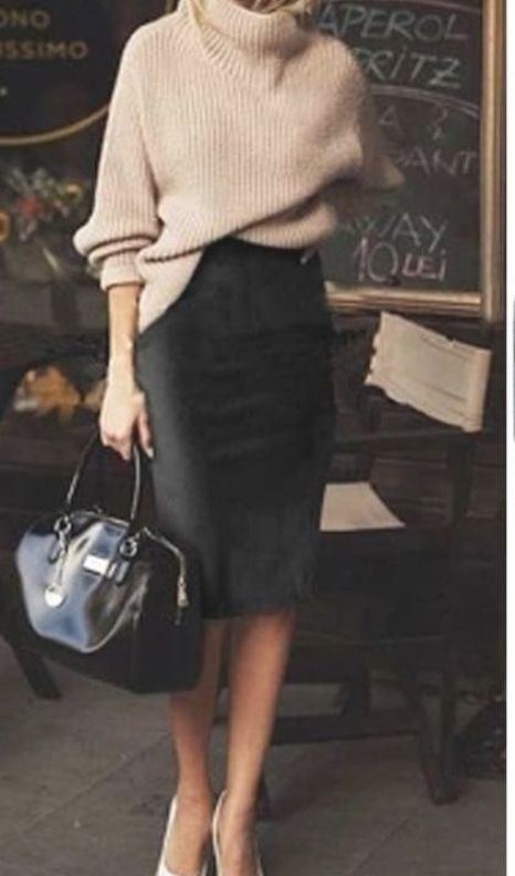 Why
Choose Black Pencil Skirt For Professional Purposes
