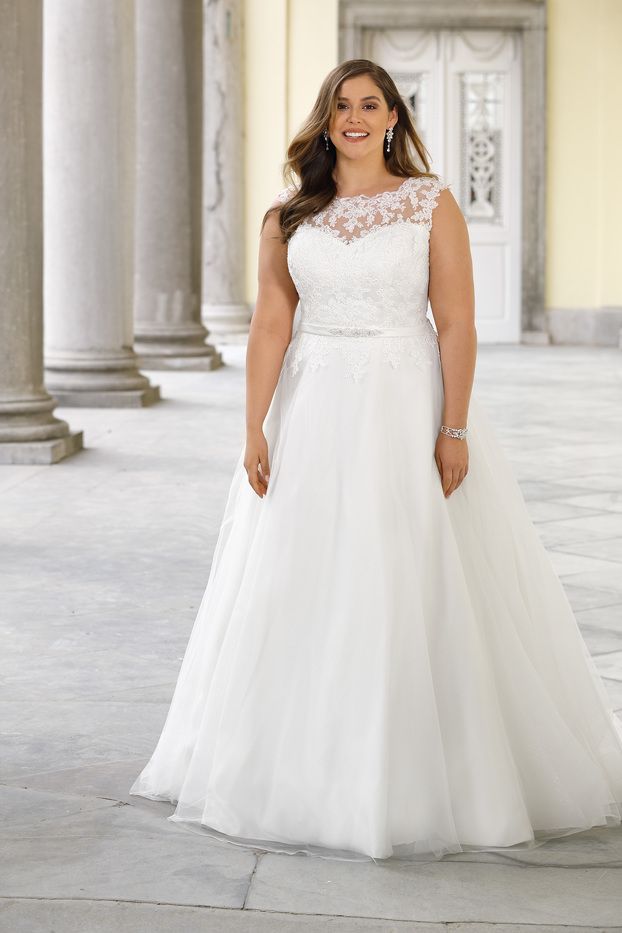 Plus Size Dresses For Weddings All You
  Need To Know