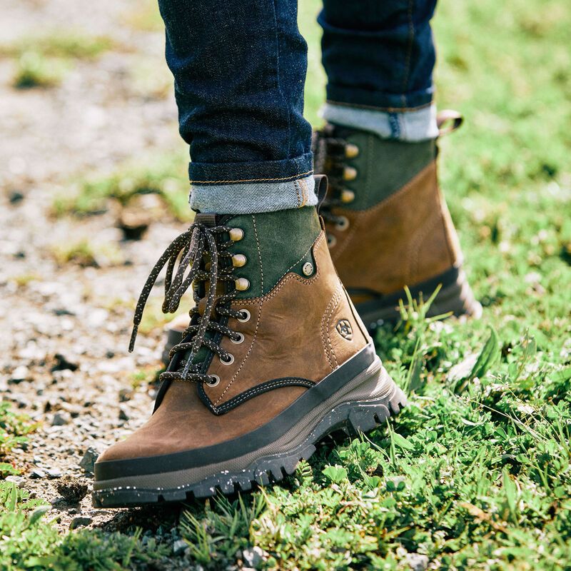 Work Boots For Women To Keep Them Safe
  Looks Stylish