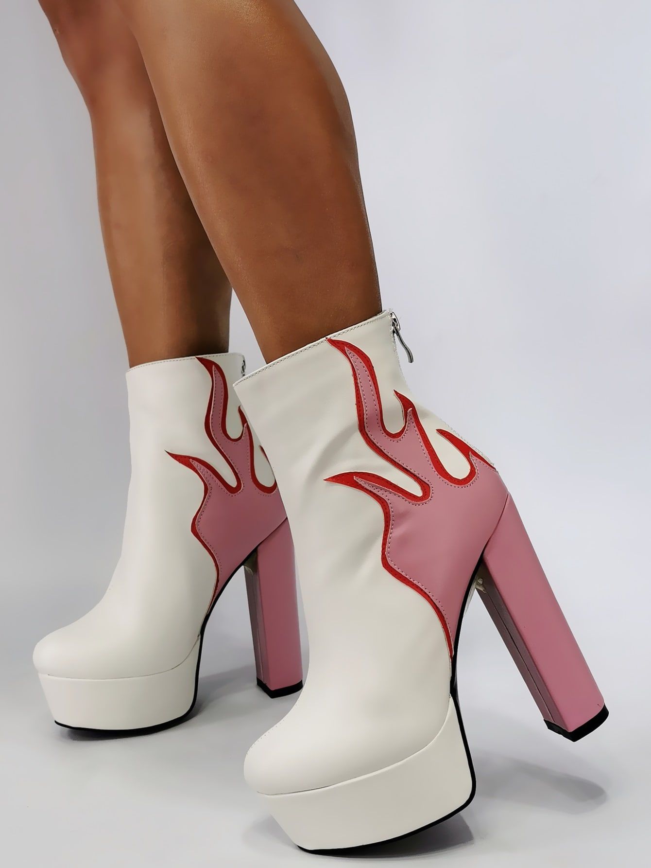 Chunky
  Heel Boots The Footwear Can Give A Gorgeous Look To The Foot