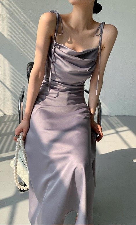 Be Fashionable With The Purple Maxi
Dresses