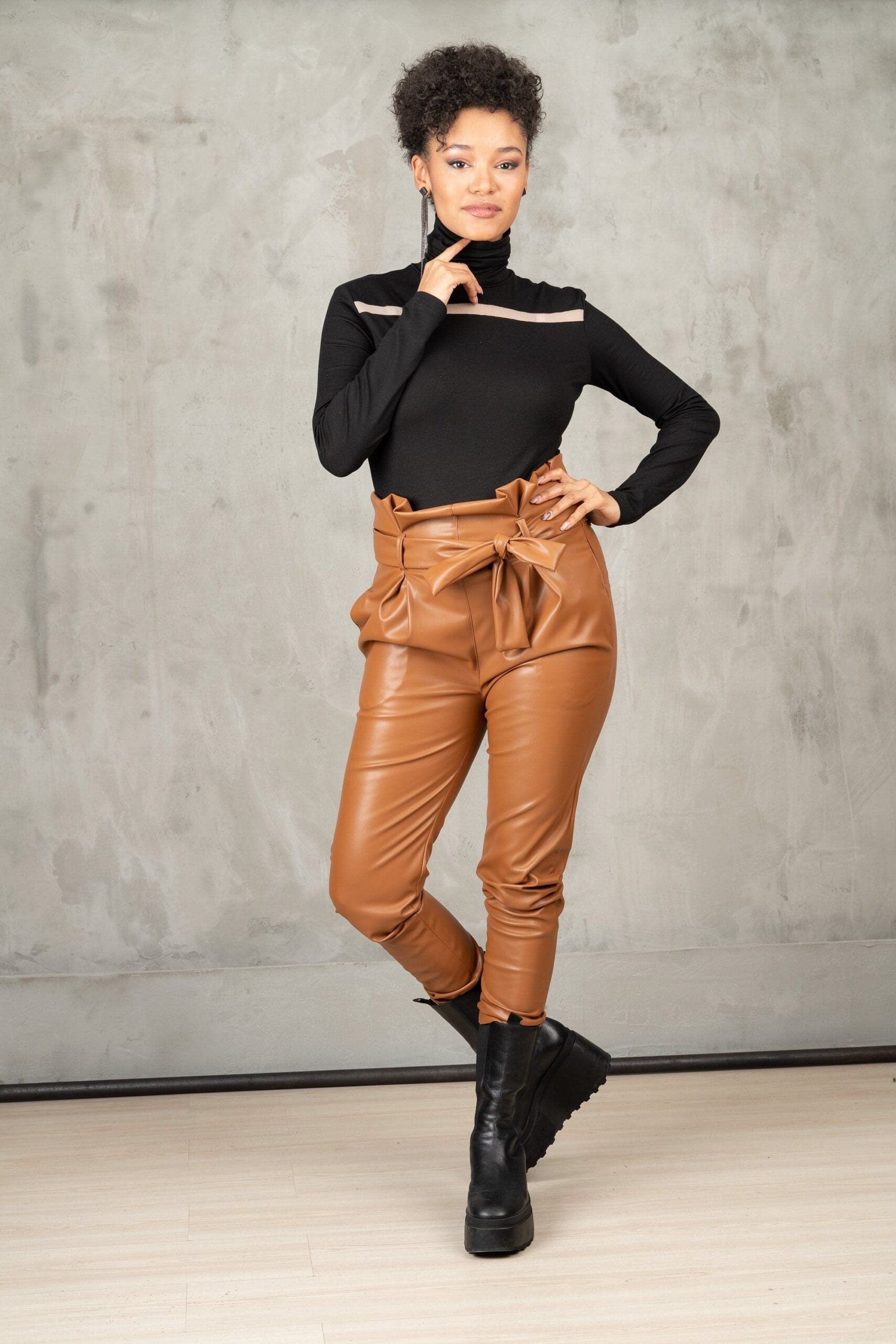 An Overview Of Leather Pants For Women
