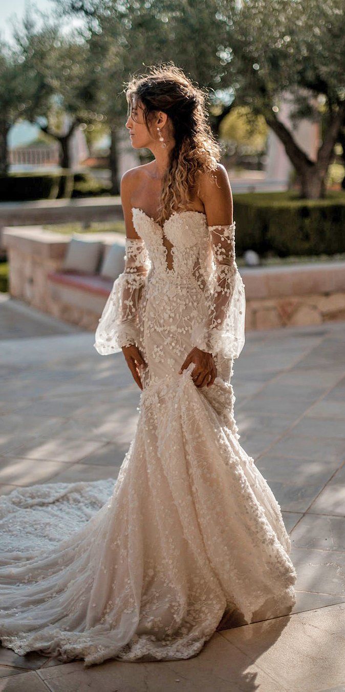 Look Beautiful  In Mermaid Wedding Dresses For Wedding
  Ceremony