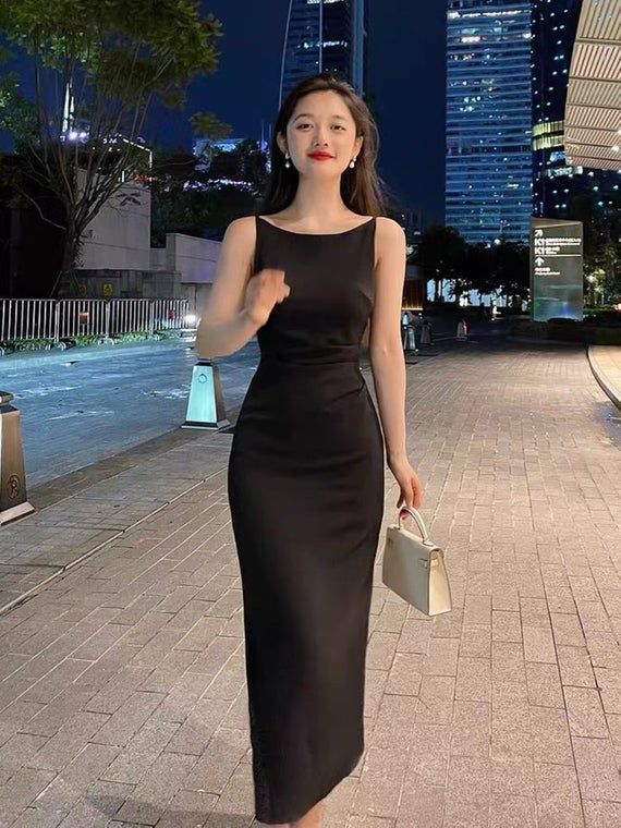 Formal
  Maxi Dresses For Chic Women  In Night
  Parties