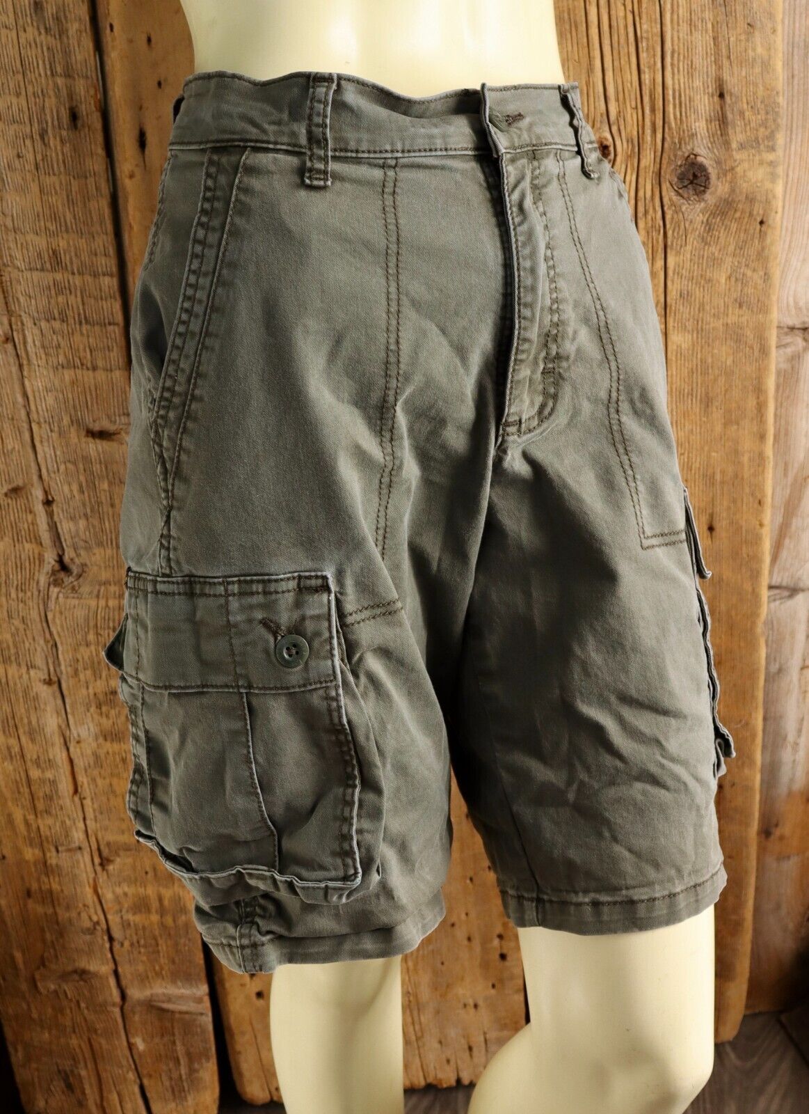 How
Cargo Shorts Can Create For You The Right Rugged Aura