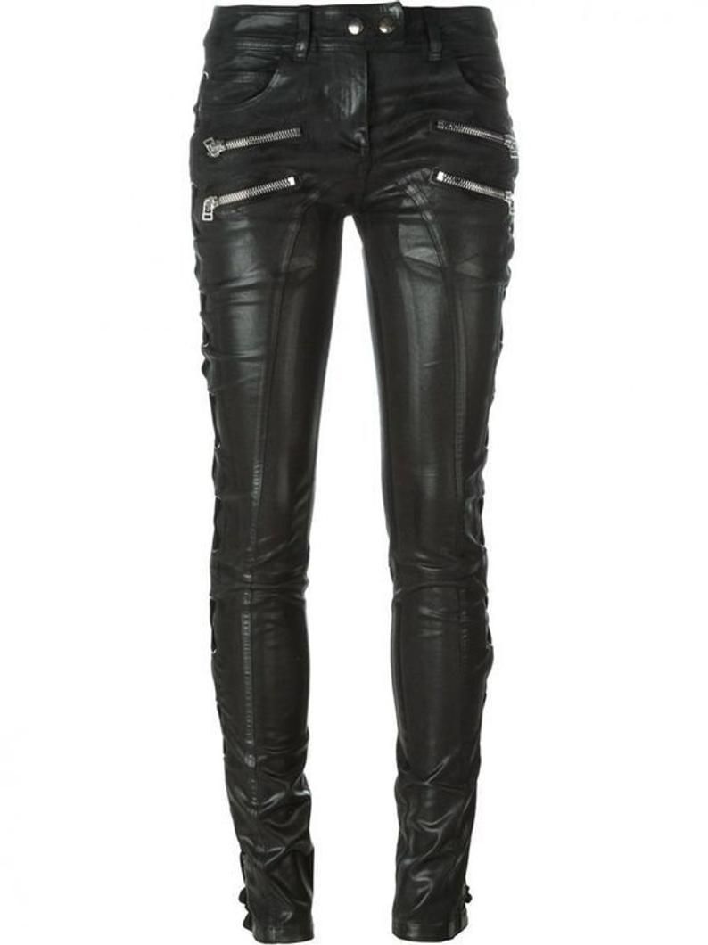 An Overview Of Leather Pants For Women