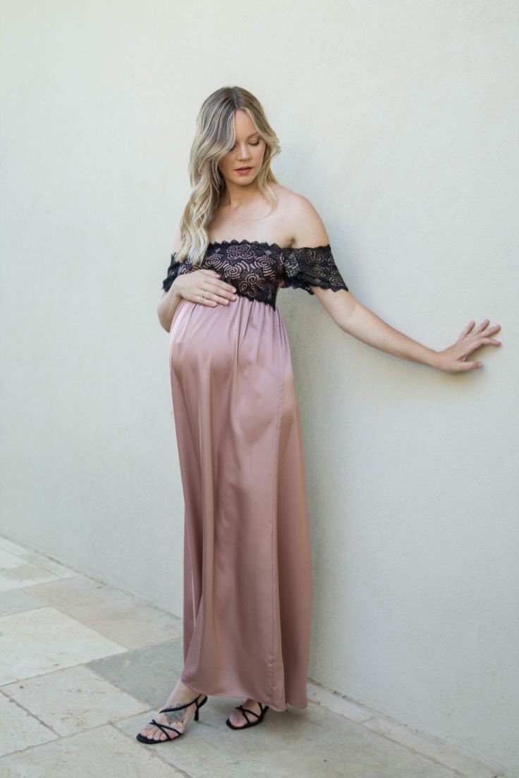 Elegant And Chic Maternity Dresses For
Special Occasions