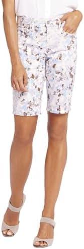 Explore Stylish Women’s Shorts for Summer Adventures!