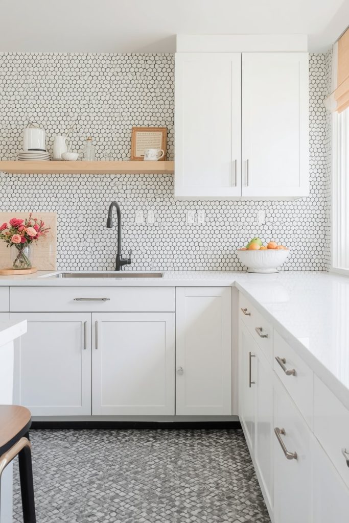 Mosaic Kitchen Tiles for Artistic Touches