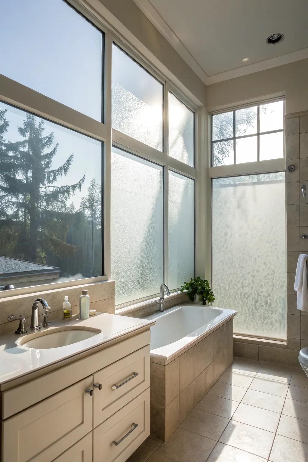 Daylight enhances the sense of space and luxury.