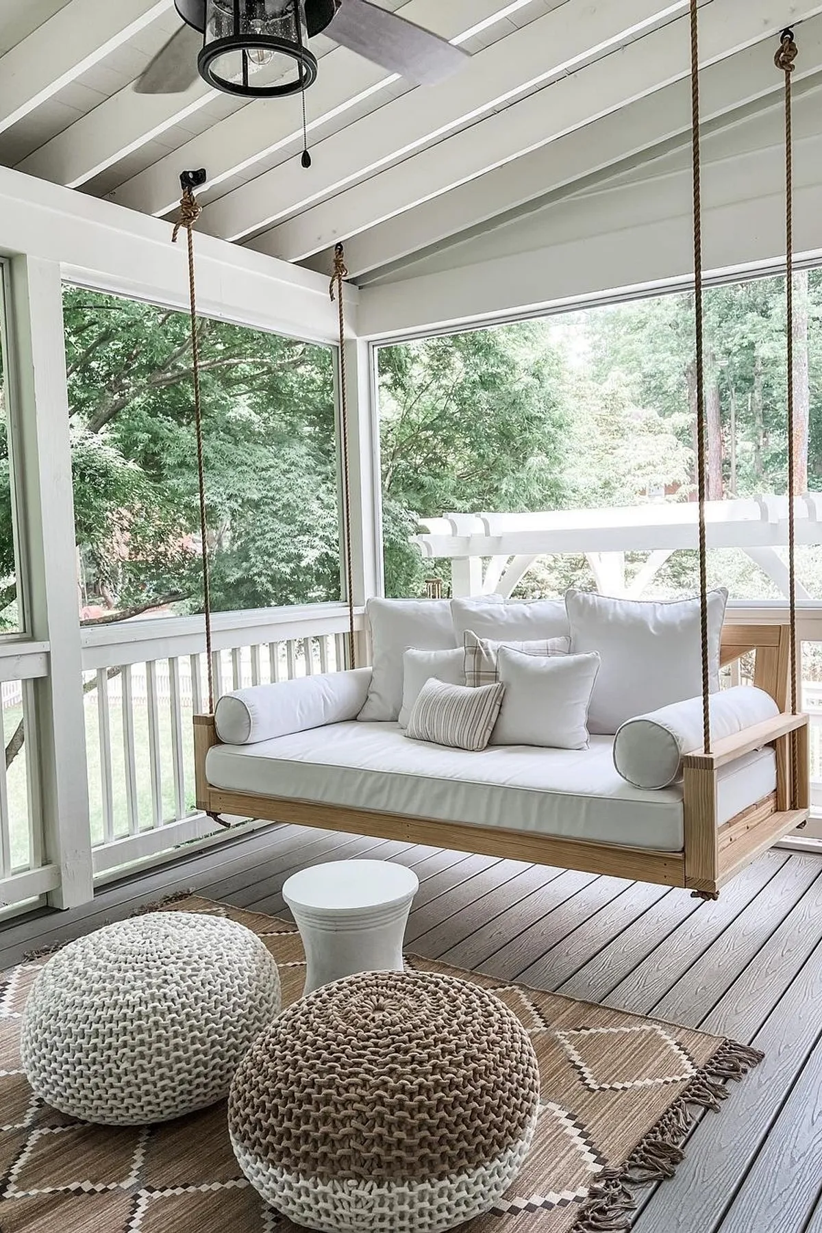 Stunning Front Porch Swings That Steal the Spotlight