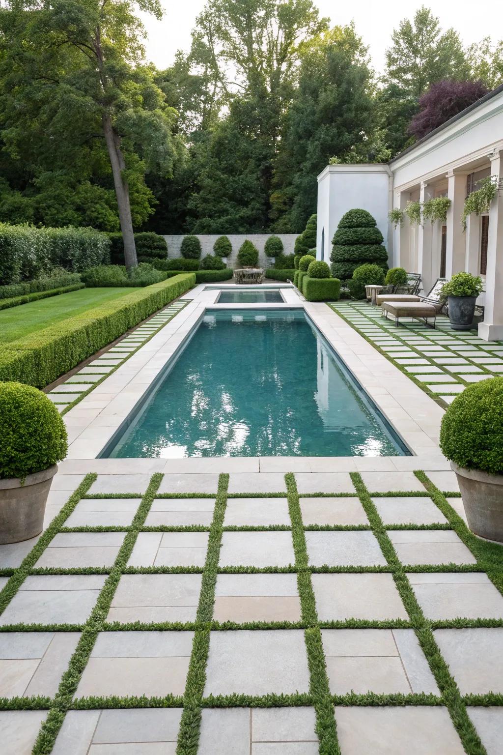 Stable tile layouts deliver harmony and visual calmness.