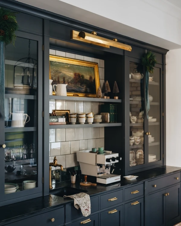 Woodland-Inspired Coffee Retreat
