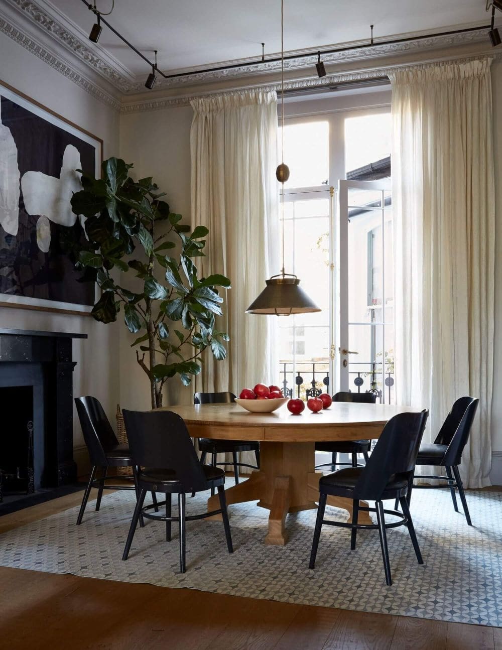 Modern Classic Dining Elegance