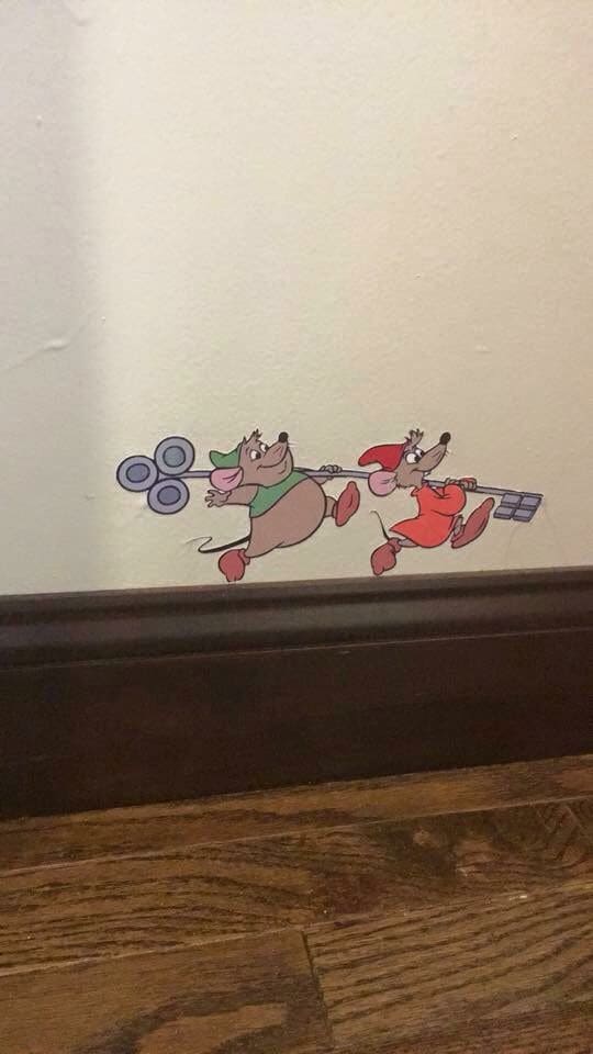 Adorable Mouse Key Chase