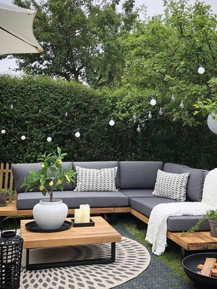 Modern Elegance in Garden Retreat