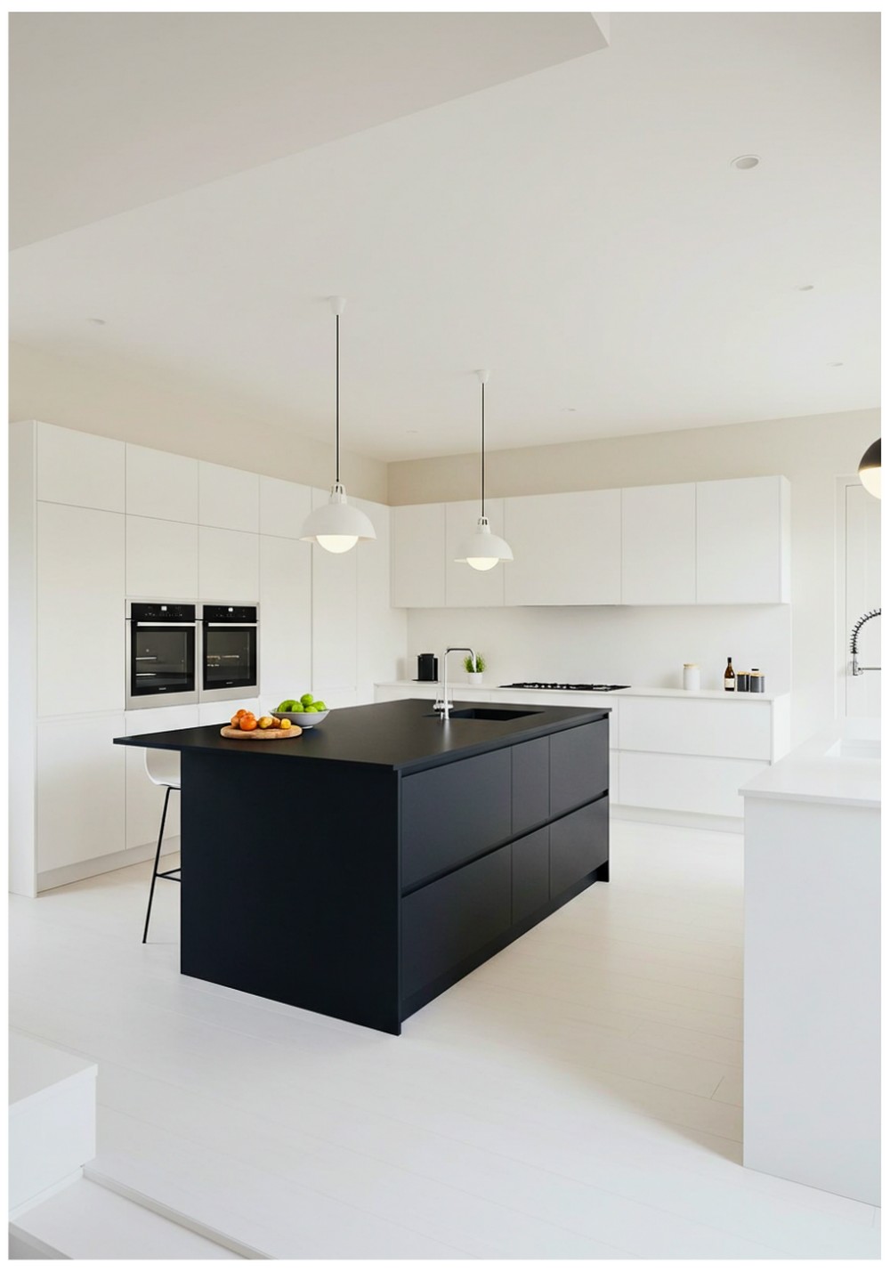 Minimalist Flat White Ceiling