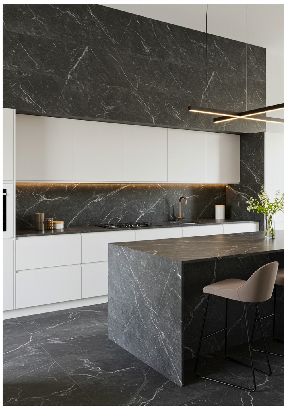 Marble-Inspired Veining Details
