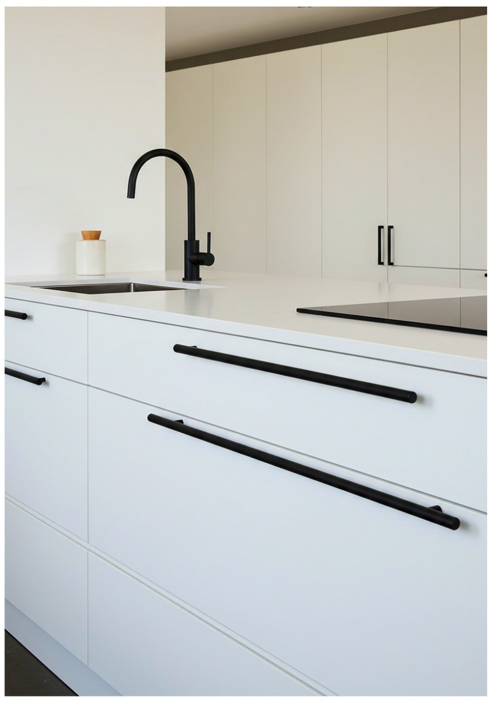 Black Matte Hardware Details