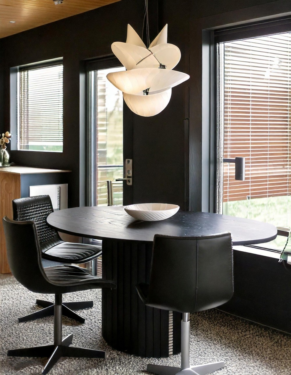 Sculptural Lighting Settings